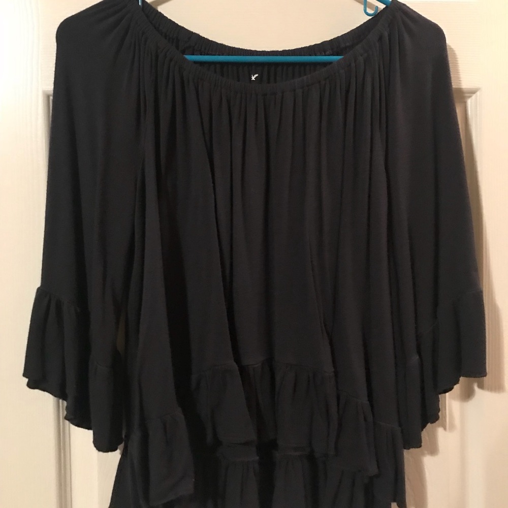 Ruffled American eagle top